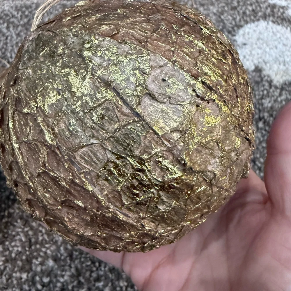 Vintage Trimsetter Style Gilded Gold Veined Christmas Ornaments 5pc